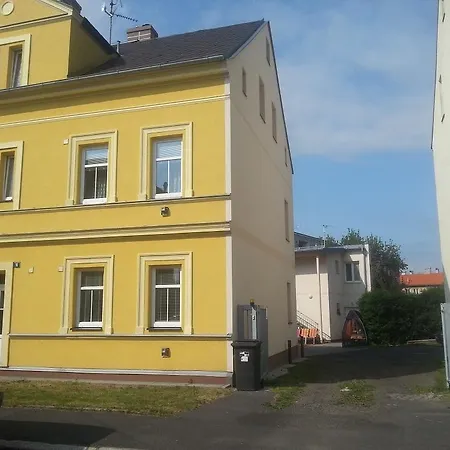 Dvory Apartment *